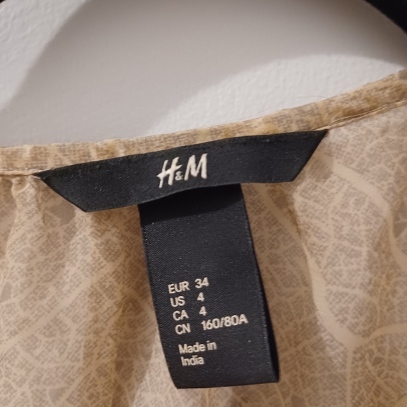 H&M babydoll top - Picture 2 of 3